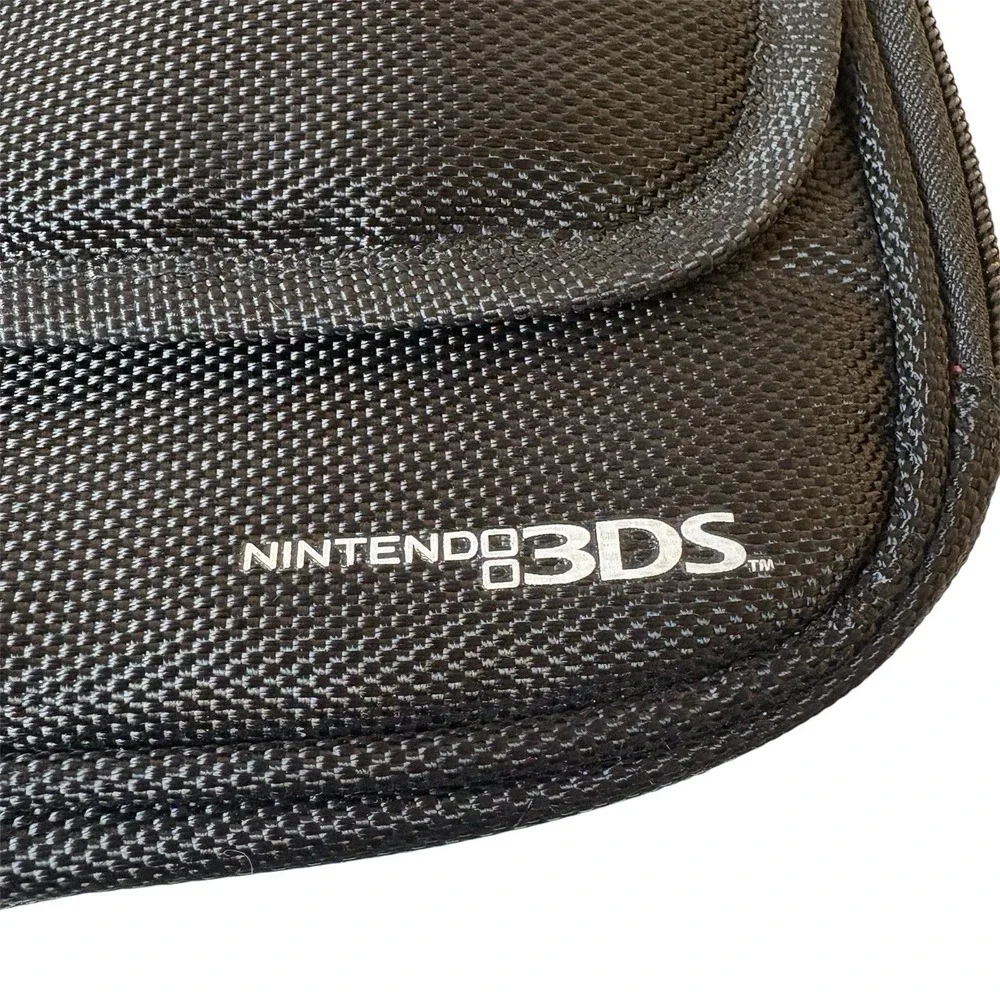Super Mario Nintendo 3DS Black Carrying Case Bag Official‎
